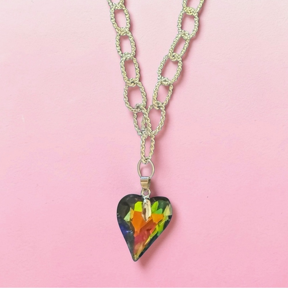 Gorgeous Silver Chain Necklace with Heart Pendant